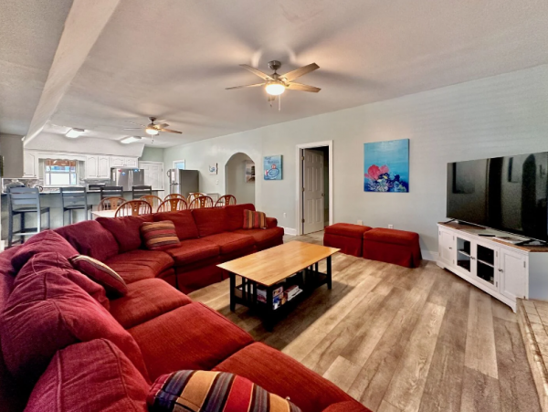 Spacious Vacation Rental with 6 Bedrooms & Pool