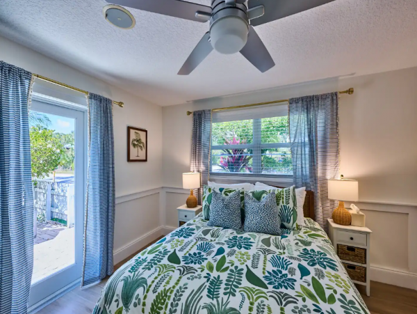 Exquisite Five Bedroom Vacation Rental with Canal Views