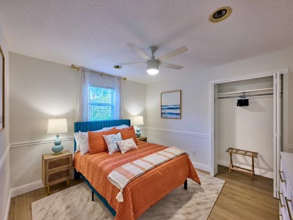 Exquisite Five Bedroom Vacation Rental with Canal Views