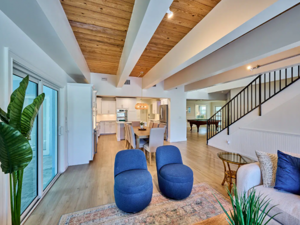 Exquisite Five Bedroom Vacation Rental with Canal Views