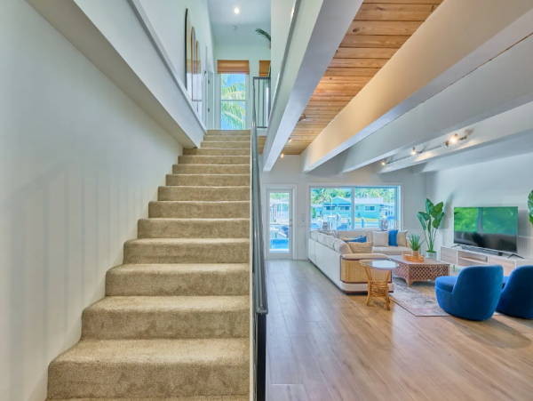Exquisite Five Bedroom Vacation Rental with Canal Views