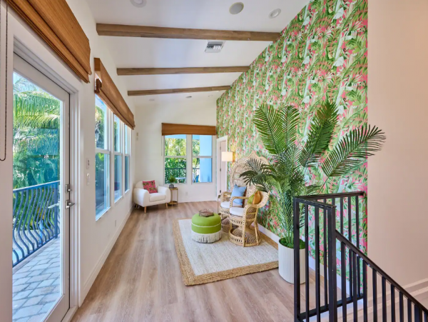 Exquisite Five Bedroom Vacation Rental with Canal Views