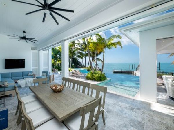 Exclusive Islamorada Retreat with Guest House
