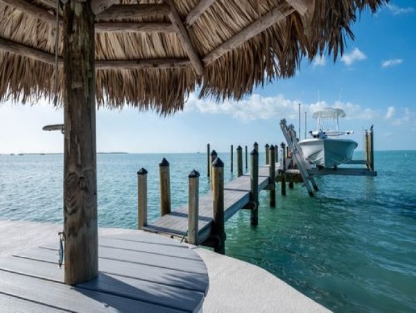 Exclusive Islamorada Retreat with Guest House