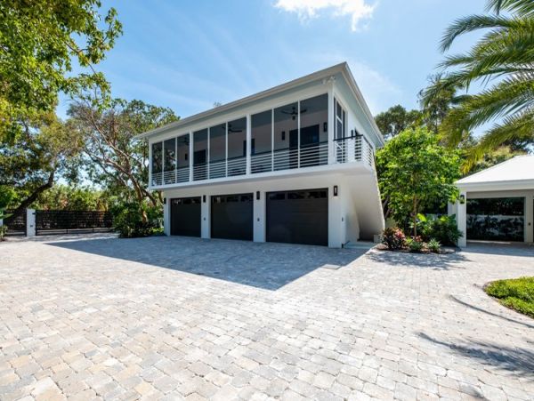 Exclusive Islamorada Retreat with Guest House