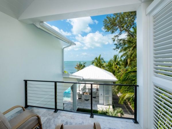 Exclusive Islamorada Retreat with Guest House