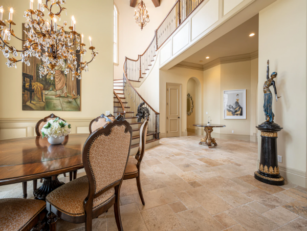 Exquisite Luxury Mansion with Spectacular Bay Views & Pool in Naples