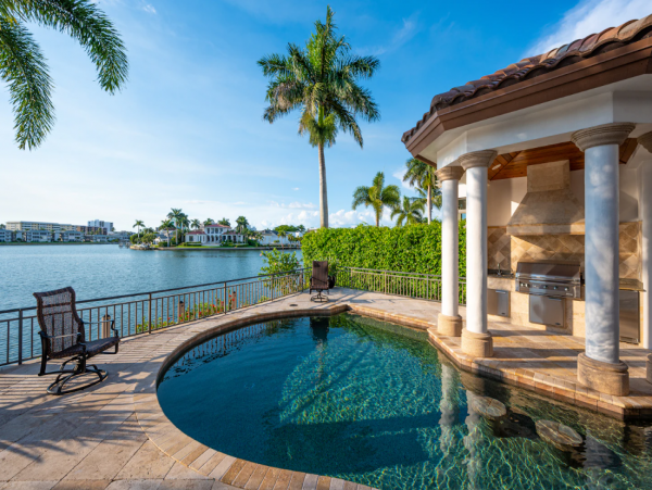 Exquisite Luxury Mansion with Spectacular Bay Views & Pool in Naples