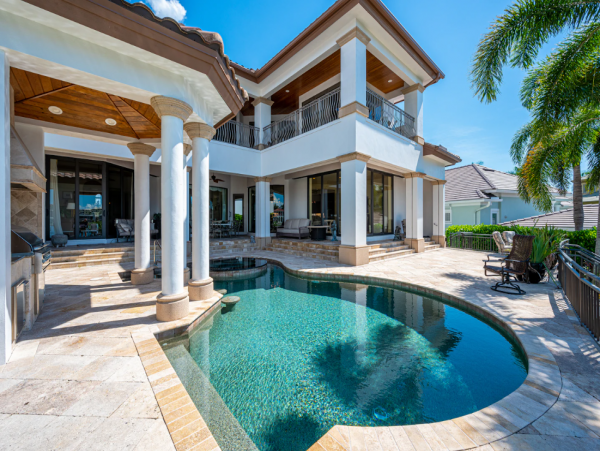 Exquisite Luxury Mansion with Spectacular Bay Views & Pool in Naples