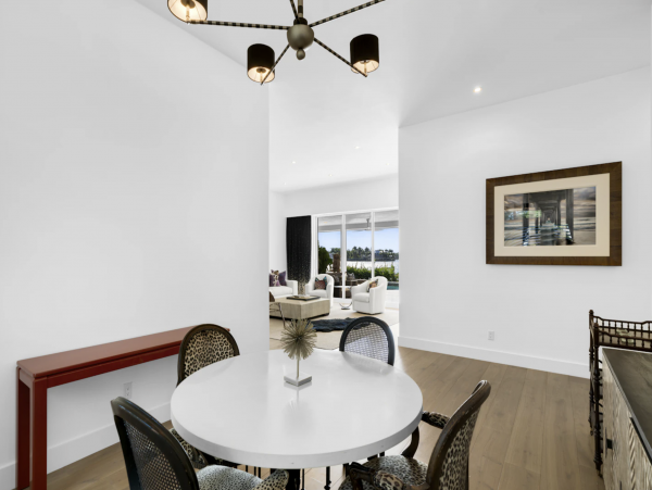 Luxury Villa with Private Pool & Beautiful Bay Views in Naples