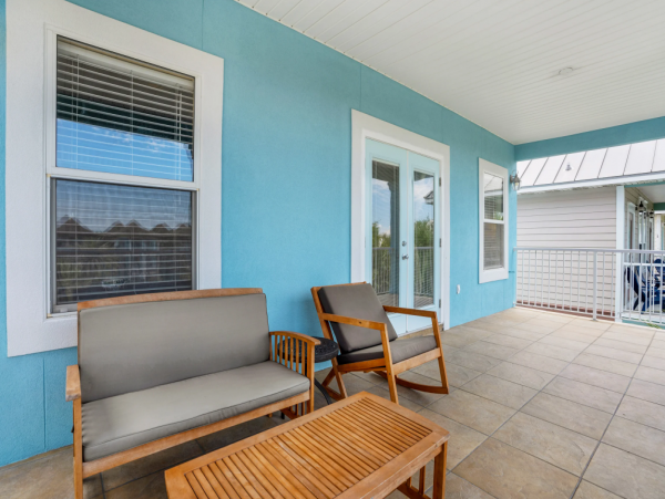 Spacious 6-BR Destin Vacation Rental with Lagoon Pool Views