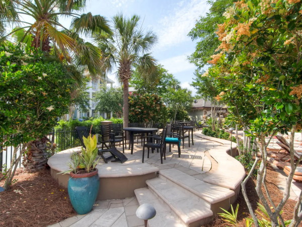 Spacious 6-BR Destin Vacation Rental with Lagoon Pool Views
