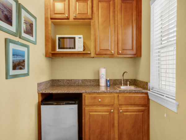 Spacious 6-BR Destin Vacation Rental with Lagoon Pool Views