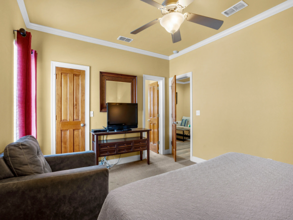 Spacious 6-BR Destin Vacation Rental with Lagoon Pool Views