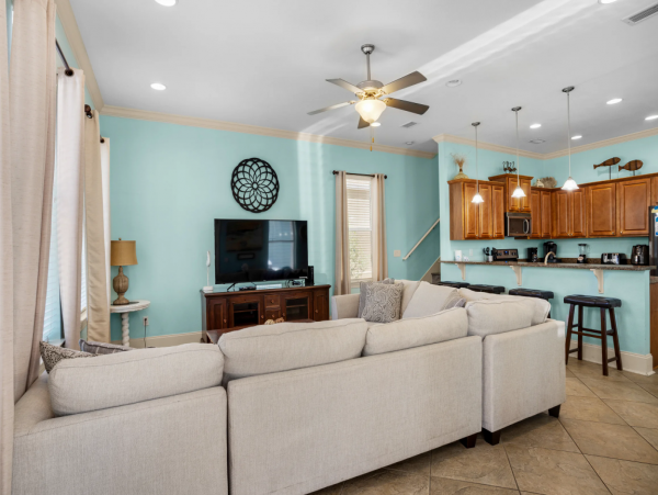 Spacious 6-BR Destin Vacation Rental with Lagoon Pool Views