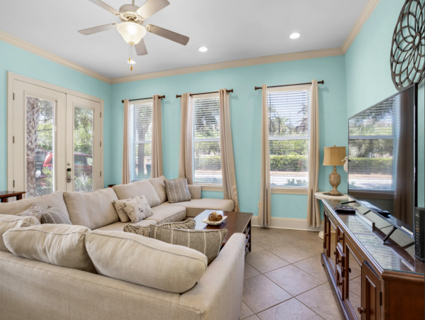 Spacious 6-BR Destin Vacation Rental with Lagoon Pool Views