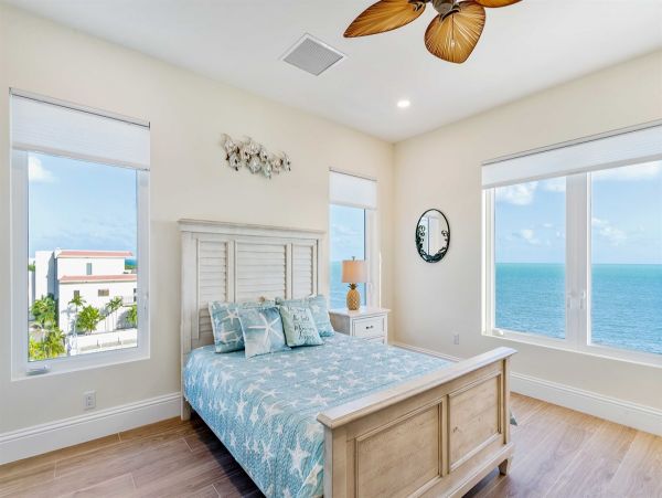 Islamorada Oceanfront Six Bedroom Vacation Rental Home