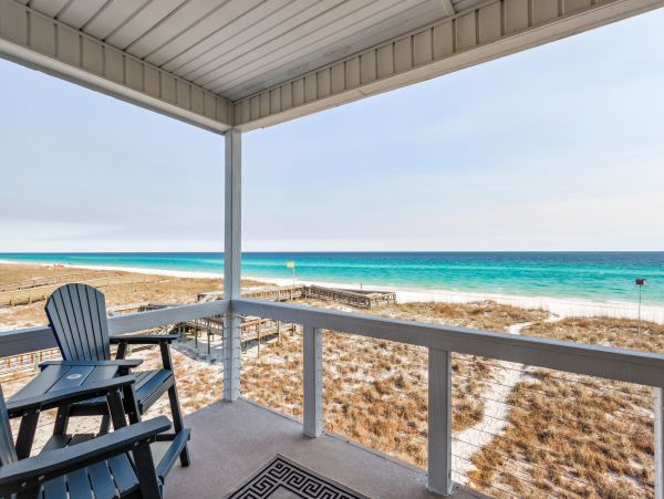 Stunning Gulf Views fron this Lovely Vacation Rental