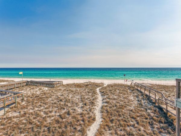 Stunning Gulf Views fron this Lovely Vacation Rental