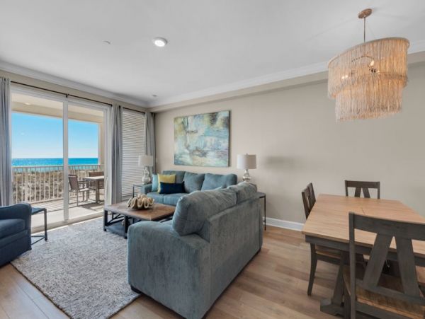Spacious Vacation Rental with Full Ocean Views