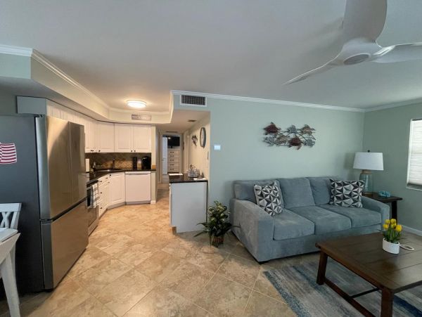 Waterfront Vacation Condo in Marco Island