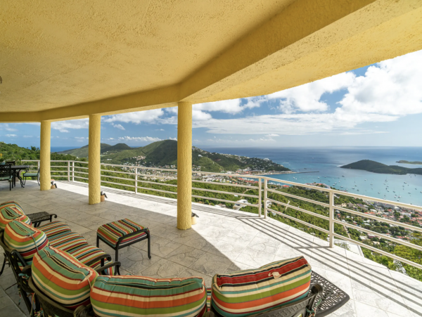 St. Thomas 4-Bdrm Retreat Shared Pool & Amazing Ocean Views