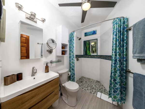 St. Thomas 4-Bdrm Retreat Shared Pool & Amazing Ocean Views