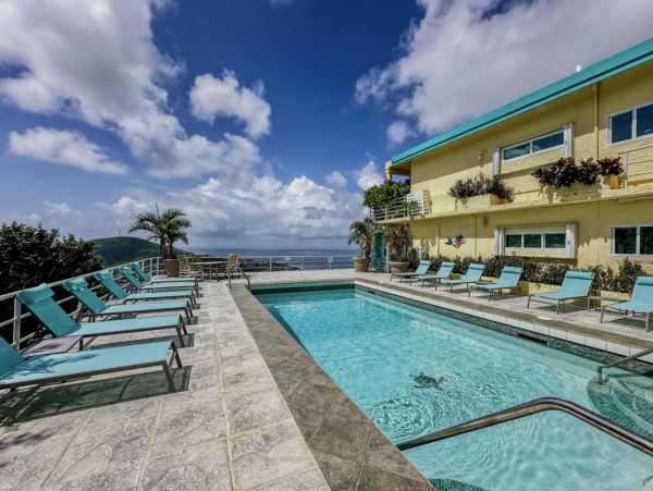 St. Thomas 4-Bdrm Retreat Shared Pool & Amazing Ocean Views