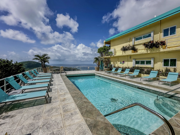 St. Thomas 4-Bdrm Retreat Shared Pool & Amazing Ocean Views