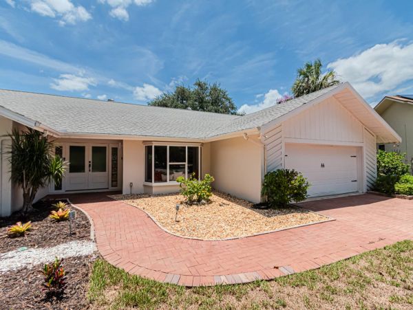 River Front Three Bedroom Vacation Home in Naples