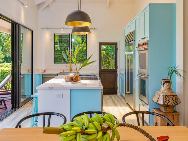 Stunning Vacation Rental with 3 Bedrooms & Pool