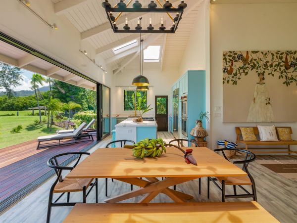 Stunning Vacation Rental with 3 Bedrooms & Pool