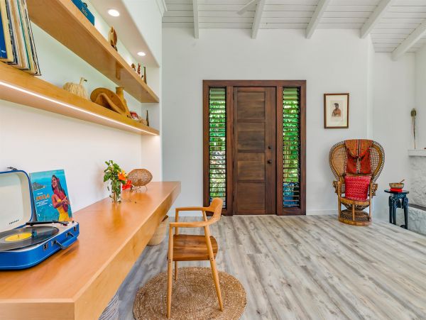 Stunning Vacation Rental with 3 Bedrooms & Pool