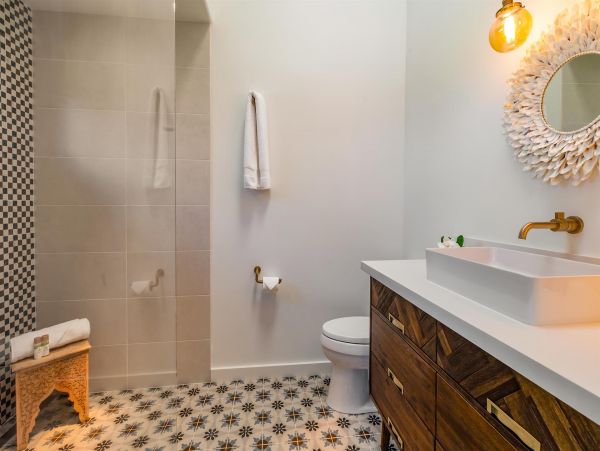 Stunning Vacation Rental with 3 Bedrooms & Pool