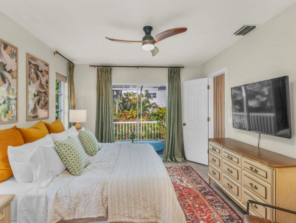 Relaxing Marco Island Vacation Rental with Hot Tub & BBQ