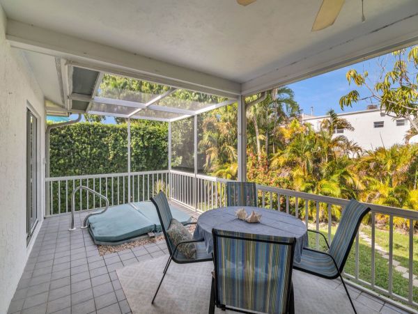 Relaxing Marco Island Vacation Rental with Hot Tub & BBQ
