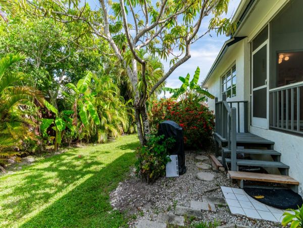 Relaxing Marco Island Vacation Rental with Hot Tub & BBQ