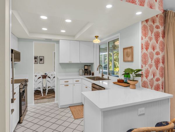 Relaxing Marco Island Vacation Rental with Hot Tub & BBQ