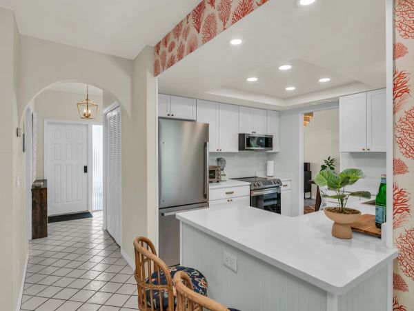 Relaxing Marco Island Vacation Rental with Hot Tub & BBQ