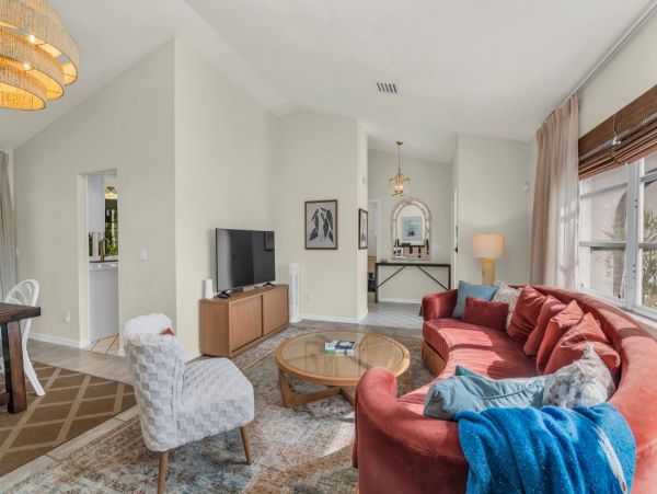 Relaxing Marco Island Vacation Rental with Hot Tub & BBQ