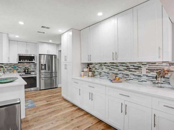 Naples Luxury 4-Bedroom Home with Pool in a Great Location