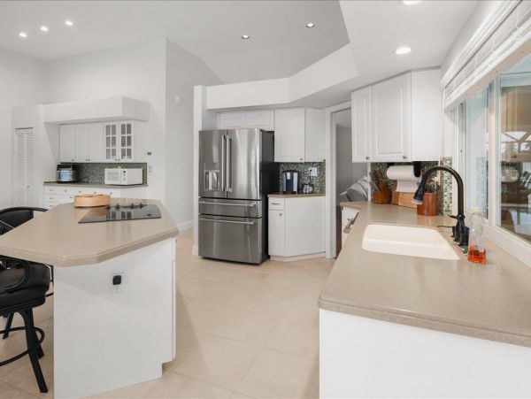 Comfortable Marco Island Home: Pool, Dock & Family-Friendly