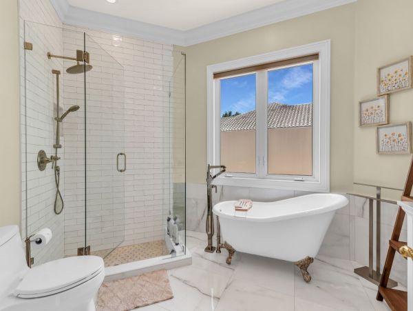 Three Bedroom Luxury Getaway in Marco Island