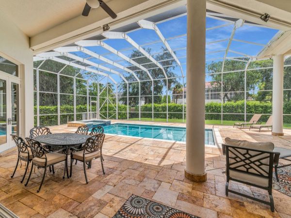 Three Bedroom Luxury Getaway in Marco Island