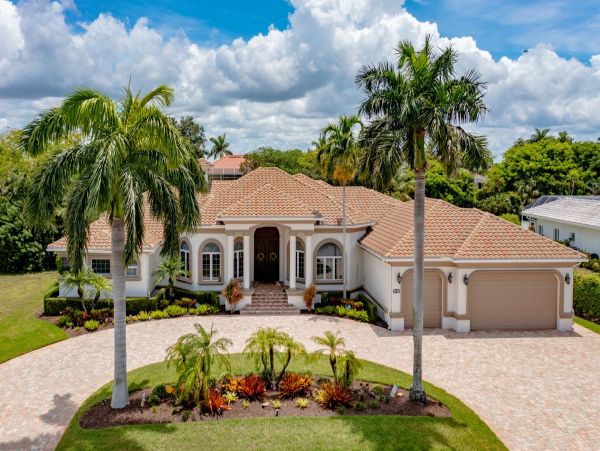 Three Bedroom Luxury Getaway in Marco Island