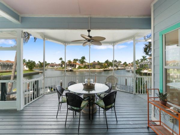 Unique and Relaxing Vacation Home with Private Pool in Marco Island