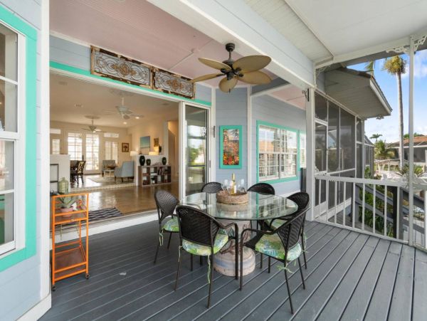 Unique and Relaxing Vacation Home with Private Pool in Marco Island