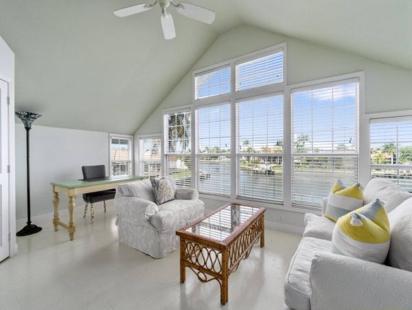 Unique and Relaxing Vacation Home with Private Pool in Marco Island