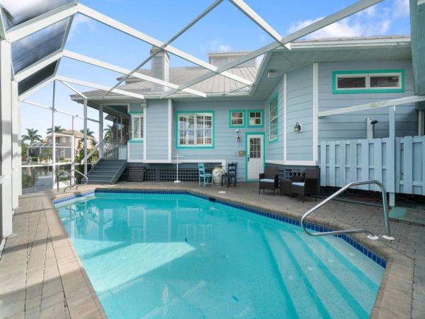 Unique and Relaxing Vacation Home with Private Pool in Marco Island