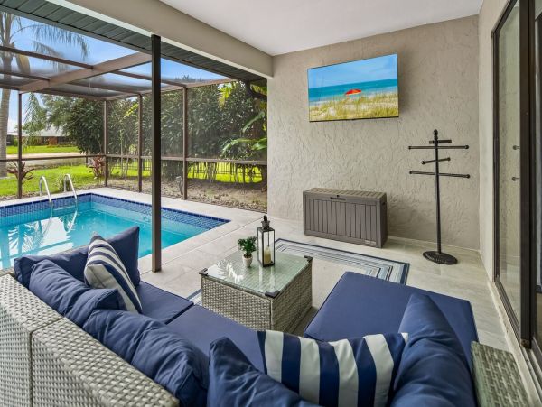 Three Bedroom Perfecto Getaway in Bonita Springs